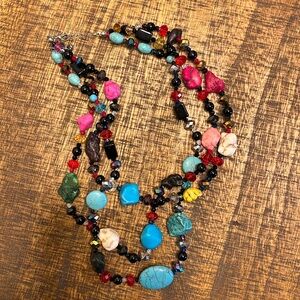 Multicolored necklace and bracelet